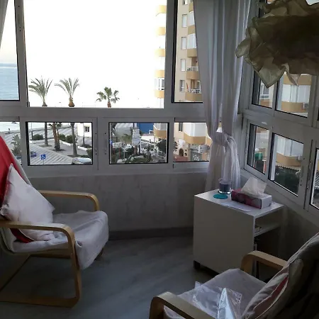 Torrox, Superbe Et Sur La Plage! Apartamento *